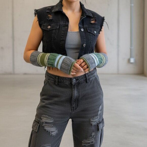 Green Gray Striped Multipattern Knit Fingerless Gloves Mittens Arm Warme… - Picture 1 of 8